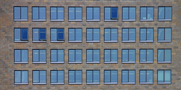 Multiple rows of windows.